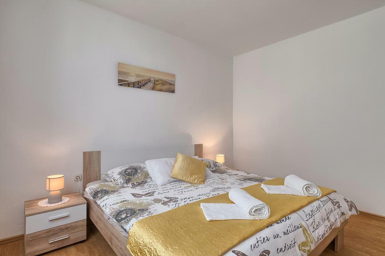 Apartman D&D, Dvorine 63 Banjole Kültér fotó